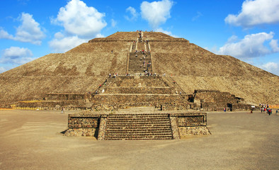 pyramide du soleil