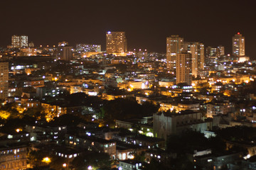 Fototapeta na wymiar Vedado Quarter w nocy, Hawana, Kuba