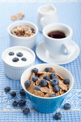 cornflakes with blueberry and yogurt