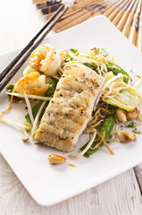 Fisch mit asiatischen gemüse