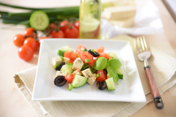 Salat aus Tofu und Gemüse