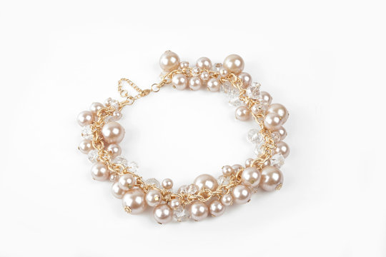 bracelet with pearls
