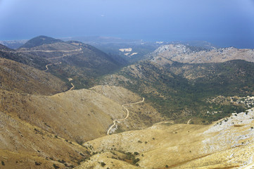 Górski pejzaż na greckiej wyspie Korfu