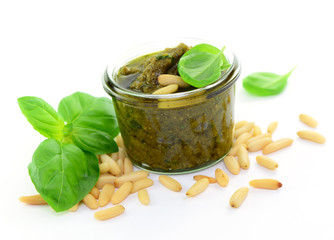 Basilikum, Pesto