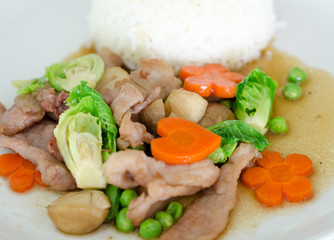 stir-fried mixed vegetables with pork