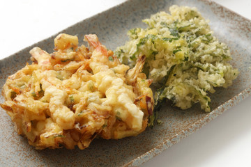 春菊と野菜エビかき揚げ