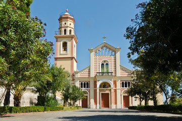 Fototapeta na wymiar Die Kirche w Conca dei Marina