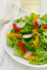 lettuce with radish and pepper