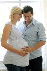 Fototapeta premium Paar erwartet Baby