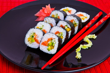 Суши роллы