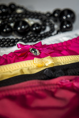 Female slips with black corals