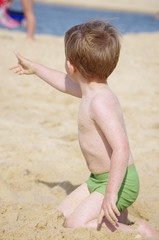 enfant à la plage