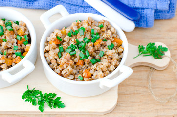 Buckwheat stewed with vegetables