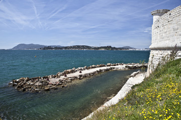 Toulon : Presqu'&icirc;le de Saint Mandrier depuis le fort Royal
