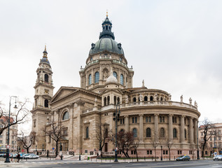 Fototapeta na wymiar St. Stephen basilica in Budapest, Hungary