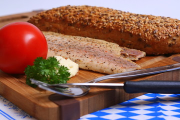 Brotzeit mit Forellenfilet