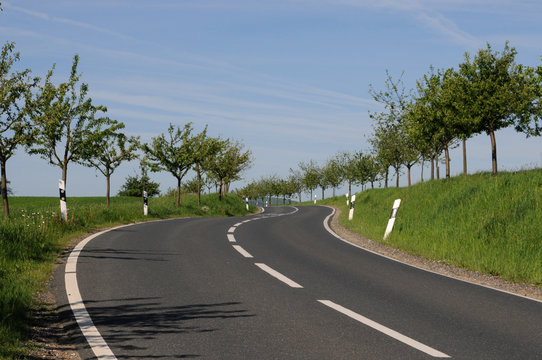Landstrasse im Taunus,Hessen.