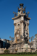 Plaza de Espana fountain with National Palace in background, Bar