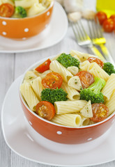 Pasta with broccoli and cherry tomatoes