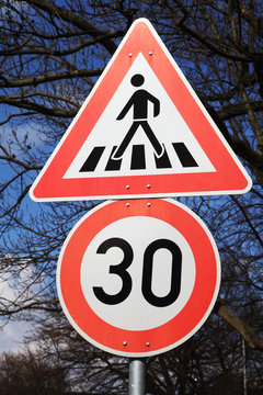 Fu&szlig;g&auml;nger&uuml;berweg