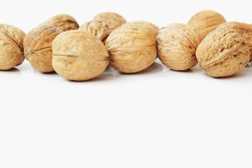 shelled walnuts