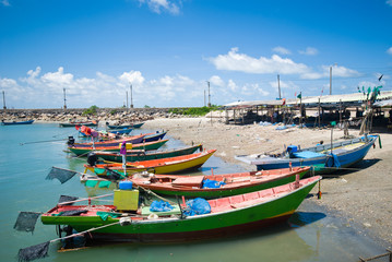 Obraz premium Colorful fishing boats