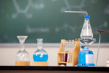 versuchsaufbau chemie