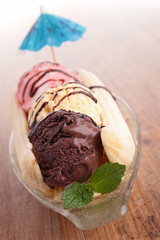 banana split