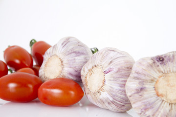 Pomodorino pachino e aglio