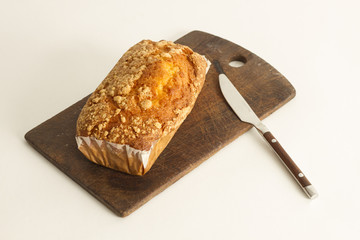 Budin, mate y yerba con pava en estudio.