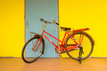 Fototapeta na wymiar Old bike