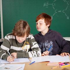 schüler schreibt ab