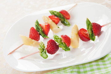 Asparagus and strawberry appetizer