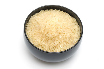 Raw rice in a black bowl