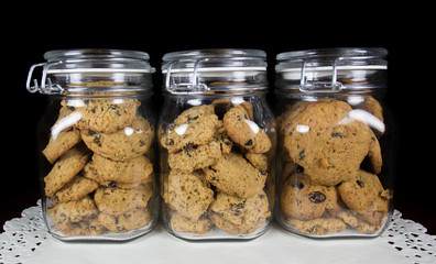 Raisin cookies in jars
