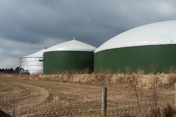 Fototapeta na wymiar Biogazownia