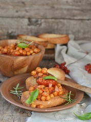 toast bread with chickpeas