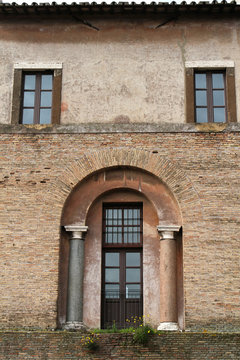 La fa&ccedil;ade de la Domus Flavia