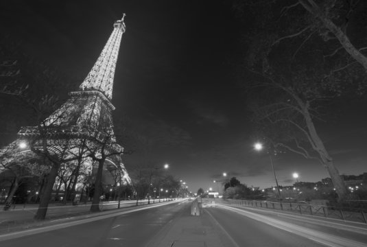 PARIS - DEC 1: Eiffel Tower shows its wonderful lights at sunset