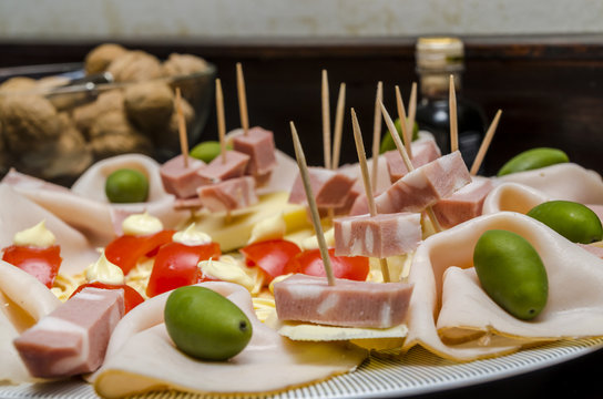 Stuzzichini aperitivo antipasto