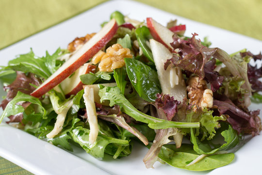 Pear Salad And Walnut