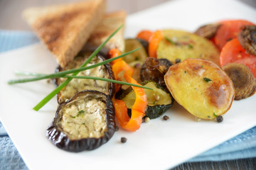 Veganer Grillteller