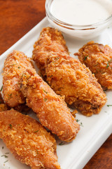 Chicken wings with sauce