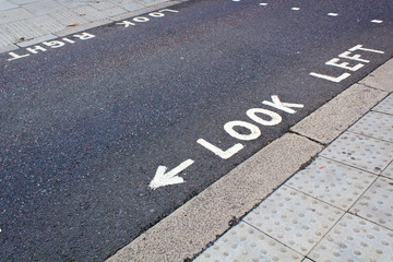 Fu&szlig;g&auml;nger&uuml;berweg in England