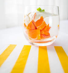 Papaya cube slices with yogurt