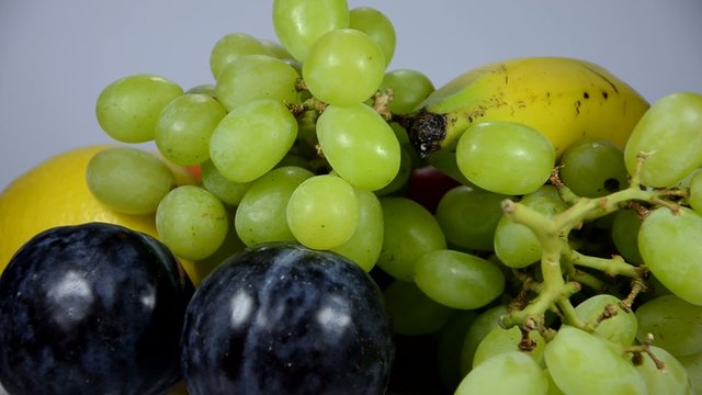 Früchte und Obst