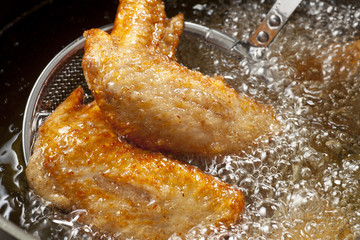 手羽先の唐揚げ © BRAD