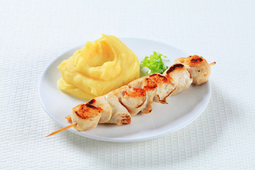Chicken skewer and mashed potato