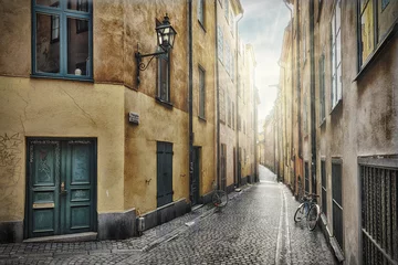 Foto op Canvas Lege straat in de oude binnenstad van Stockholm © stefanholm