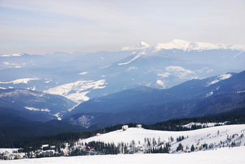 Fototapeta na wymiar WInter ski resort landscape